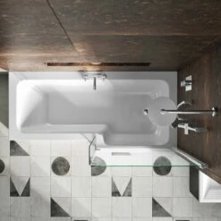 Drench Polished Chrome Hinged L-Shaped Bath Screen With Fixed Return - 1400 X 825mm -Drench Store 1700 heavy dutyl bath scudo screen lifestyle3