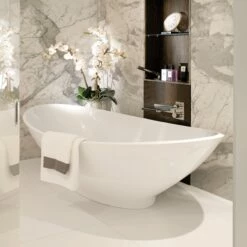 BC Designs Kurv Freestanding Bath - 1890 X 900mm -Drench Store bc designs kurv freestanding bath 1890x900mm lifestyle