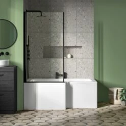 Vellamo City 6mm Matt Black Square Corner Hinged Bath Screen With Fixed Return - 1430 X 808mm -Drench Store drench 1500 l shaped bath black fixed return screen left lifestyle2