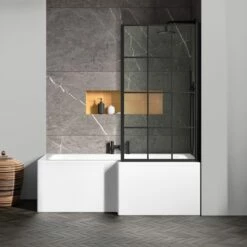 Vellamo City 6mm Matt Black Framed Hinged Bath Screen With Fixed Return - 1430 X 808mm -Drench Store drench 1700 l shaped bath black grid screen lifestyle2